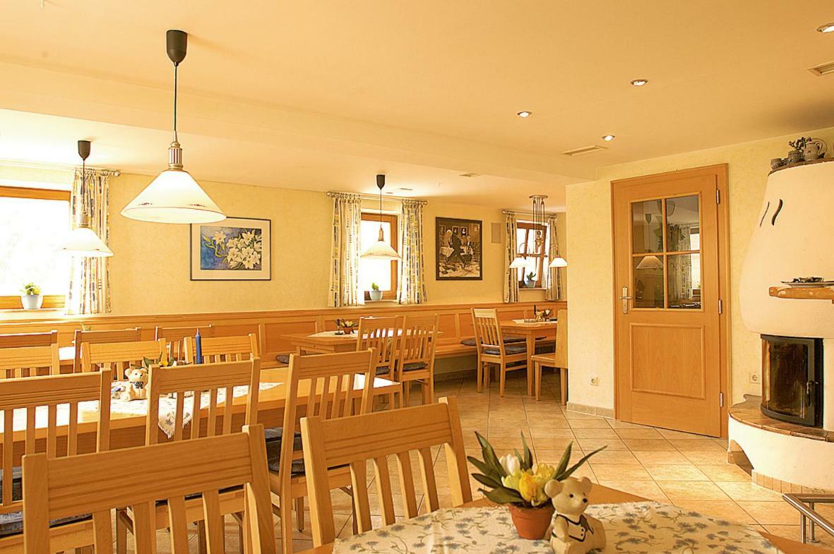 Gasthof Pension Kettler Oberasbach Exterior photo